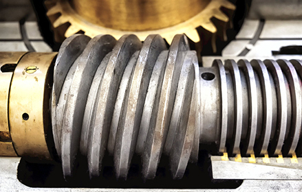 Gear oil spinning